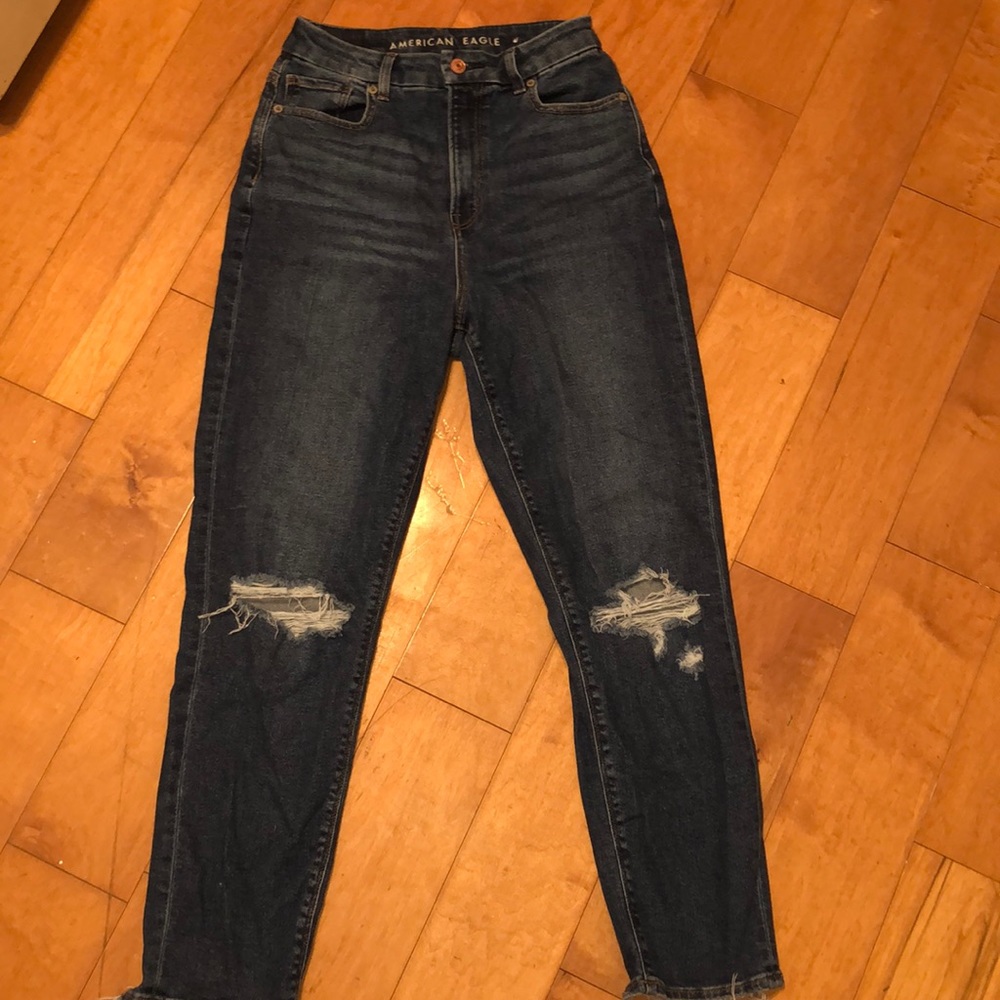 AE MOM JEANS